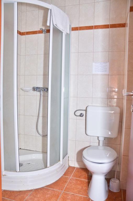 Hotel Kristaly Hajduszoboszlo Bagian luar foto
