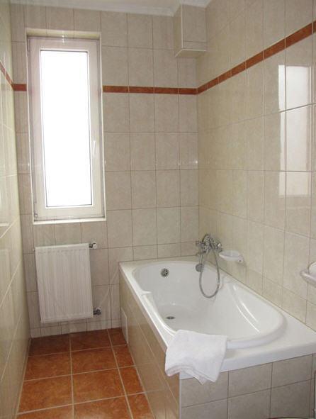Hotel Kristaly Hajduszoboszlo Bagian luar foto